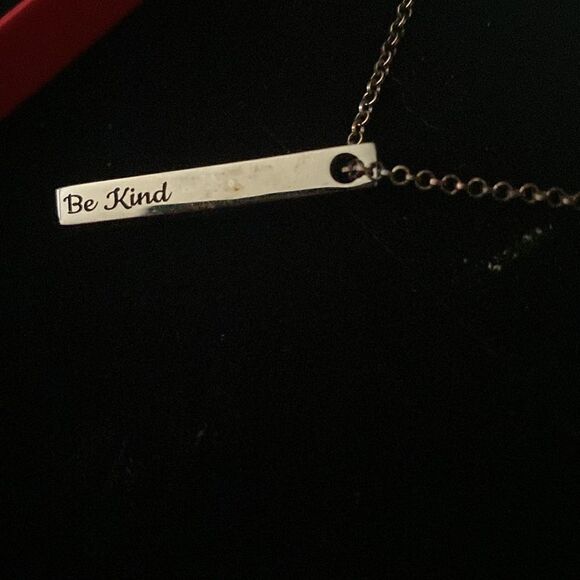 NWT Oak & Luna 3 Affirmations Engraved 925 Sterling Silver Pillar Bar Necklace - Picture 3 of 4